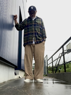 「アイテム（チノパンツ）」を使った、AKTKさん（メンズ・168cm）の秋コーディネート