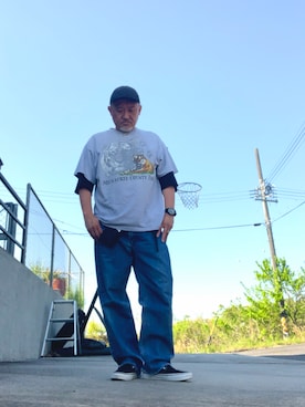 「NEW ERA（ニューエラ）のアイテム（キャップ、ブラック系）」を使った、AKTKさん（メンズ・168cm）の春コーディネート