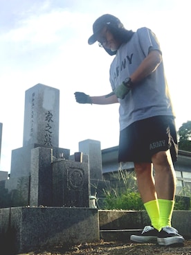 「古着のアイテム（Tシャツ/カットソー、グレー系）」を使った、AKTKさん（メンズ・168cm）の夏コーディネート