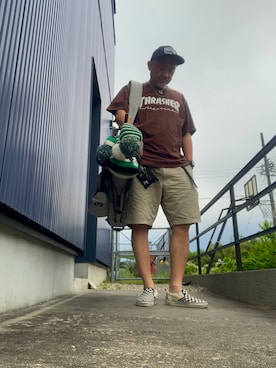 「THRASHER（スラッシャー）のアイテム」を使った、AKTKさん（メンズ・168cm）の春コーディネート