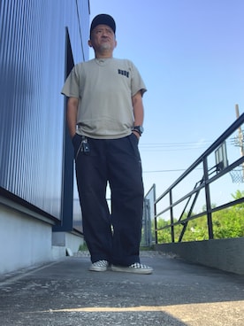 「古着のアイテム（Tシャツ/カットソー、ベージュ系）」を使った、AKTKさん（メンズ・168cm）の夏コーディネート