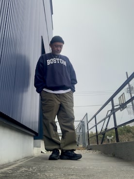 「チャンピオン（古着）のアイテム（スウェット、ブルー系）」を使った、AKTKさん（メンズ・168cm）の春コーディネート