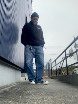 「URBAN RESEARCH DOORS（アーバンリサーチドアーズ）のAWロールワッチ（ニットキャップ/ビーニー、ブルー系）」を使った、AKTKさん（メンズ・168cm）の春コーディネート