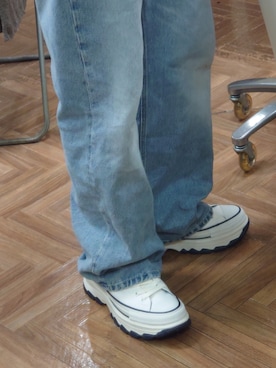 「アイテム（デニムパンツ）」を使った、IWAWOさん（メンズ・179cm）の春コーディネート