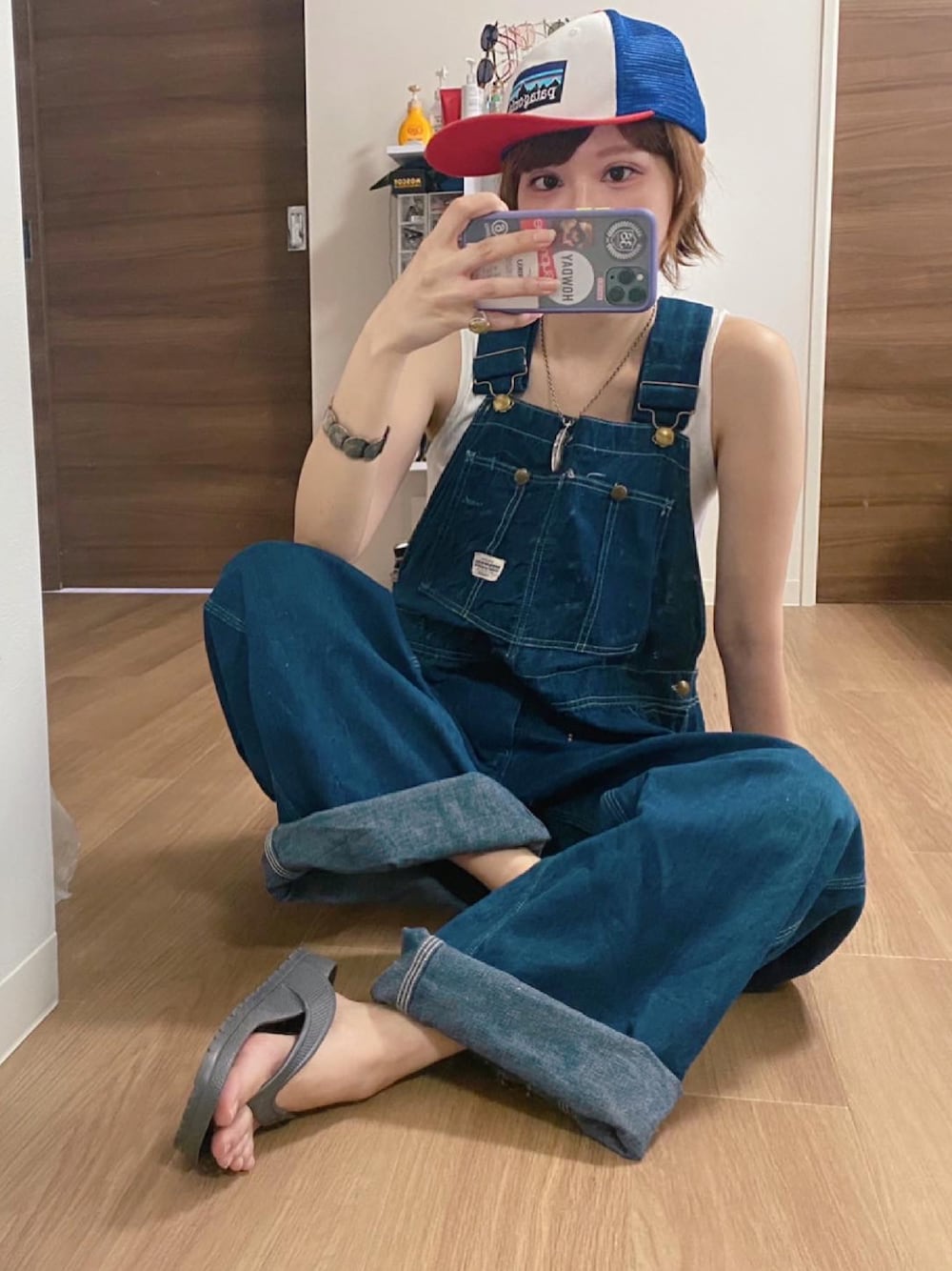 「古着、ヴィンテージ、オーバーサイズ、オーバーオール、X-girl _ootd、タンクトップ、キャップ、patagonia、メンズライク」｜「SEARSのアイテム（サロペット/オーバーオール、ブルー系）」を使った、adaaajoさん（レディース・166cm）の夏コーディネートの1枚目の写真