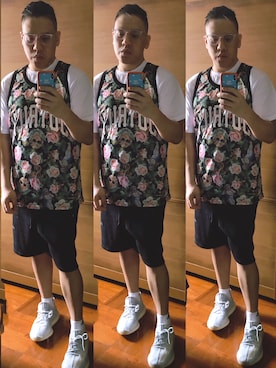 「FOG ESSENTIALS（エフオージーエッセンシャルズ）のアイテム（カーゴパンツ）」を使った、Edimundson さん（メンズ・180cm）の秋コーディネート