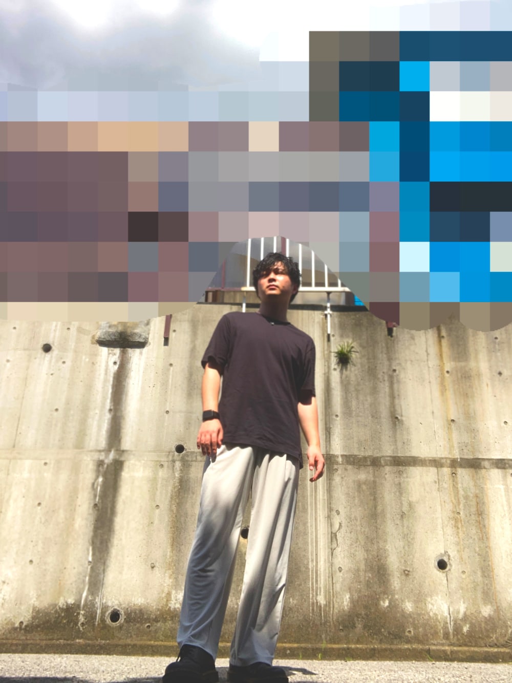 「UNIQLOのアイテム（Tシャツ/カットソー、ブラック系）」を使った、かずくん、さん（メンズ・173cm）の夏コーディネートの1枚目の写真