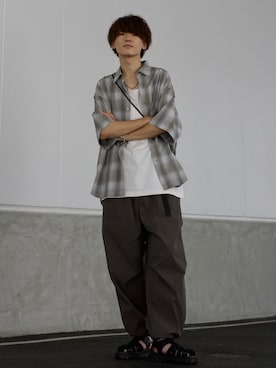 「WYM LIDNM（ウィム バイ リドム）のアイテム（サンダル）」を使った、col.さん（メンズ・172cm）の夏コーディネート