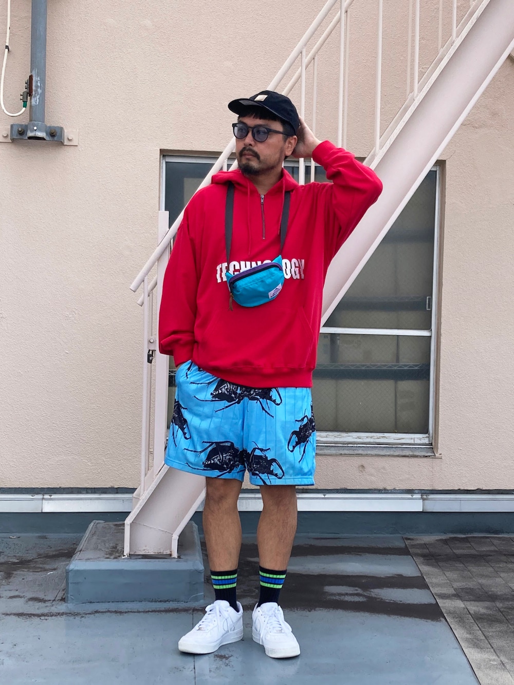 Supreme のその他パンツを使った「ハーフジップ」の人気ファッション