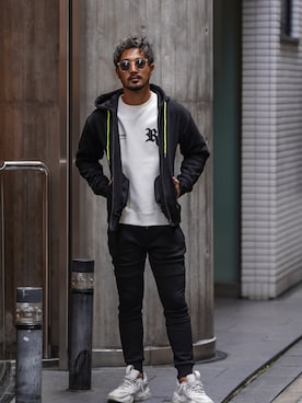 「adamsJUGGLER（アダムスジャグラー）のプログレスバイカースウェットパンツ（スウェットパンツ）」を使った、adamsJUGGLERさん（メンズ・173cm）の秋コーディネート