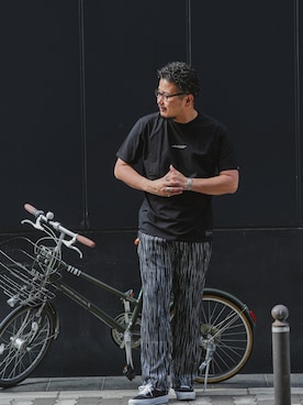 「adamsJUGGLER（アダムスジャグラー）のRTEG A/HF OPティー（Tシャツ/カットソー、ブラック系）」を使った、adamsJUGGLERさん（メンズ・173cm）の夏コーディネート