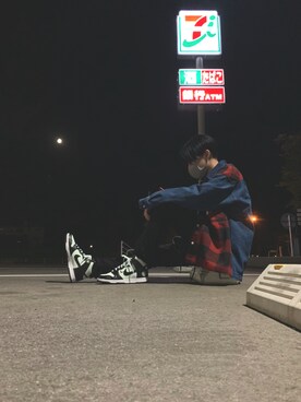「TOMMY HILFIGER」｜「アイテム（デニムジャケット）」を使った、ともやさん（メンズ・167cm）の冬コーディネート