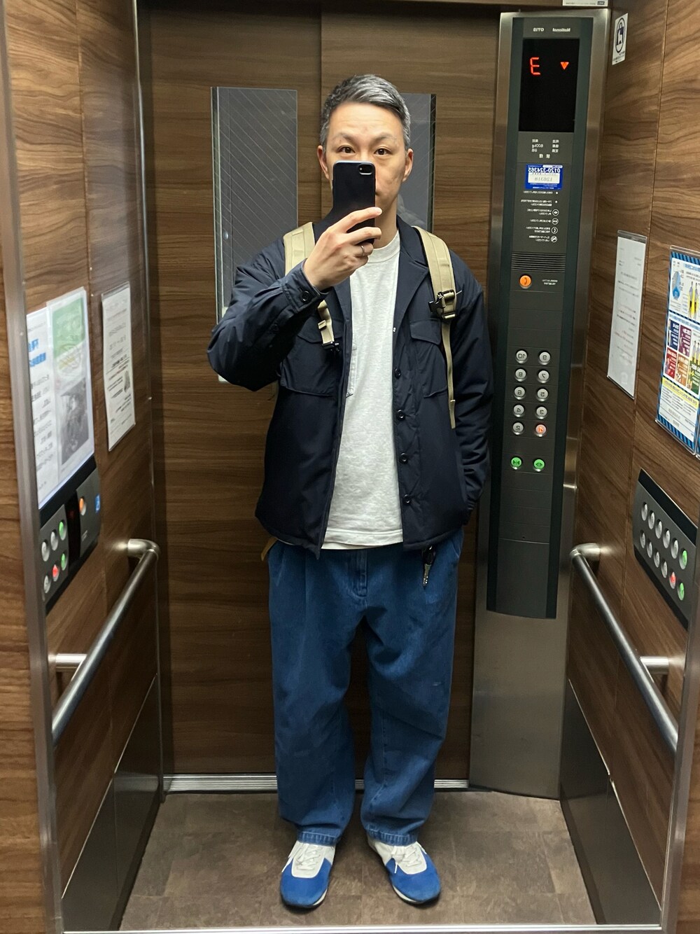 「アースカラー、オトナカジュアル、リラックススタイル、movergarments、EKAL」｜「mover garmentのアイテム（その他アウター、ブルー系）」を使った、Benさん（メンズ・177cm）の春コーディネートの1枚目の写真