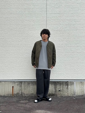 「アイテム（ミリタリージャケット）」を使った、鷹見侑輝さん（メンズ・175cm）の秋コーディネート