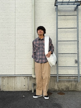 「秋服コーデ」｜「アイテム（その他アウター）」を使った、鷹見侑輝さん（メンズ・175cm）の秋コーディネート