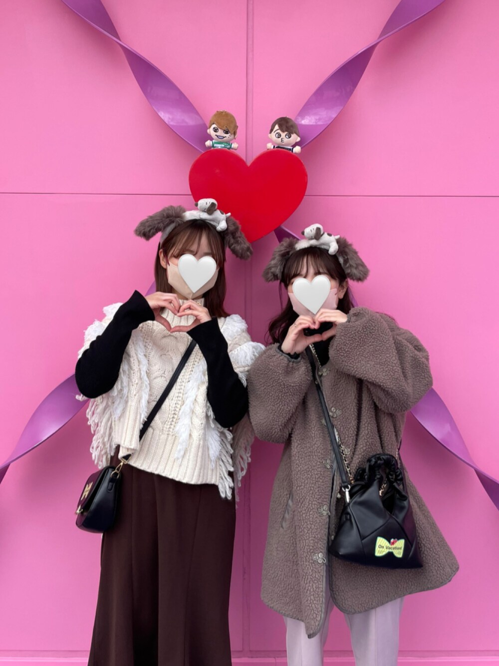 「私の推しブランド、休日スタイル、お出かけコーデ、ニットベスト、キャミワンピ、ニット、お洒落さんとつながりたい、低身長、冬コーデ、ユニバコーデ、ユニバ、低身長女子、acka、GRL、しまむら」｜「Ackaのアイテム（ベスト、ホワイト系）」を使った、misakiさん（レディース・153cm）の冬コーディネートの1枚目の写真