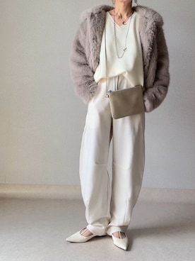 「ワントーンコーデ」｜「アイテム（ジャケット/アウター）」を使った、akoさん（レディース・155cm）の冬コーディネート