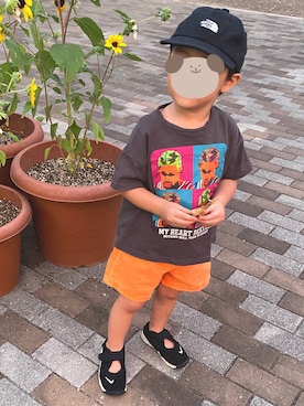 「アイテム（Tシャツ/カットソー、ブラック系）」を使った、 𑁍s𑁍さん（キッズ・80cm）の夏コーディネート
