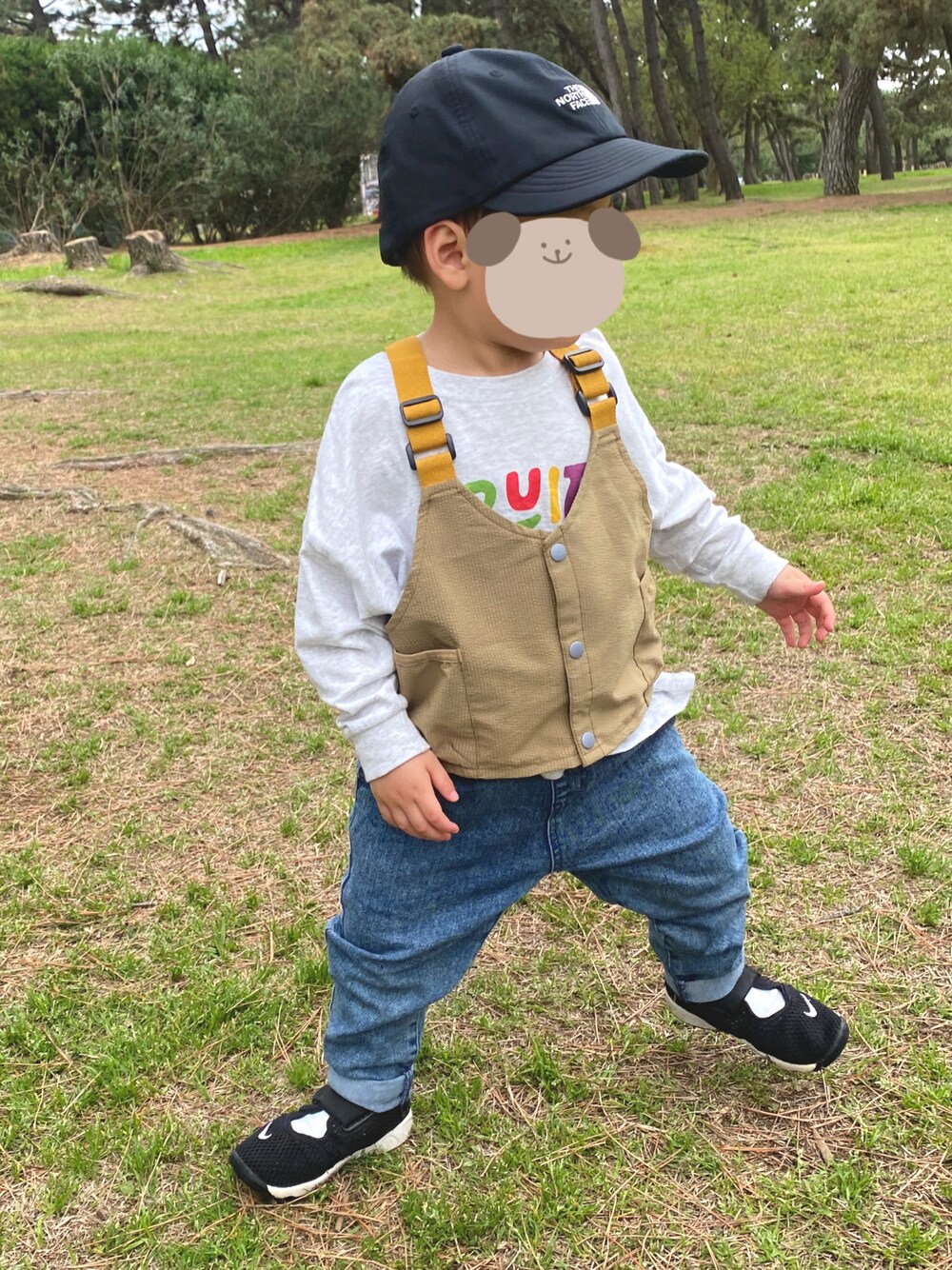 「THE NORTH FACEのザ ノース フェイス THE NORTH FACE Kids Verb Cap_キッズ バーブキャップ（キャップ、ブラック系）」を使った、 𑁍s𑁍さん（キッズ・80cm）の春コーディネートの1枚目の写真