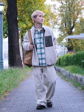 「ホワイトパンツ」｜いったさん（メンズ・169cm）の秋コーディネート