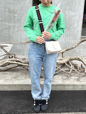 「イエベ」｜「アイテム（スウェット）」を使った、RINAさん（レディース・166cm）の春コーディネート