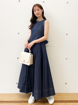 「MERCURYDUO（マーキュリーデュオ）のアイテム（スニーカー）」を使った、長澤 実果さん（レディース・160cm）の春コーディネート