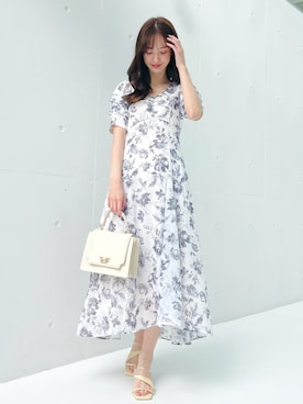 「MERCURYDUO（マーキュリーデュオ）のアコーディオンスクエアBAG（ハンドバッグ）」を使った、長澤 実果さん（レディース・160cm）の冬コーディネート
