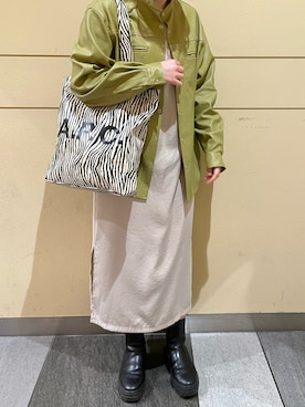 「Kastane（カスタネ）のアイテム（ノーカラージャケット）」を使った、はるさん（レディース・164cm）の春コーディネート