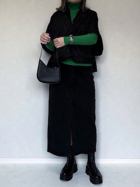 「THE ROW（ザロウ）のTHE ROW Zipped Boot I（ブーツ）」を使った、eriiicaさん（レディース・158cm）の冬コーディネート