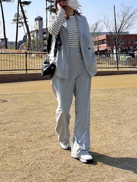 「ホワイトスニーカー」｜「アイテム（その他）」を使った、eriiicaさん（レディース・158cm）の春コーディネート