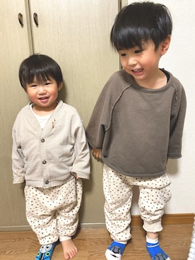 「petit main（プティマイン）のアイテム（スウェットパンツ）」を使った、scmamさん（キッズ・100cm）の冬コーディネート