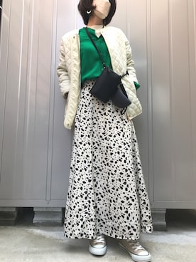 「アイテム（ナイロンジャケット、ホワイト系）」を使った、りんさん（レディース・155cm）の春コーディネート