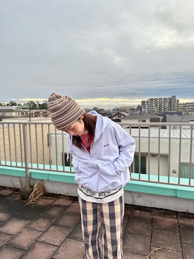 「HUF（ハフ）のアイテム」を使った、isakiさん（レディース・160cm）の冬コーディネート