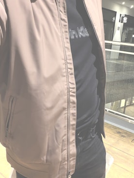 「Calvin Klein（カルバン・クライン）のアイテム（Tシャツ/カットソー、ブラック系）」を使った、MASAさん（メンズ・176cm）の秋コーディネート