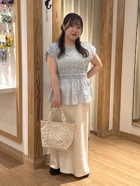 「LOWRYS FARM（ローリーズファーム）のストレッチサテンスカート　 290120（スカート、ホワイト系）」を使った、nayuさん（レディース・145cm）の夏コーディネート