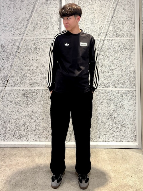 adidas Originals × Oasis ツアー スリーストライプス 長袖Tシャツ