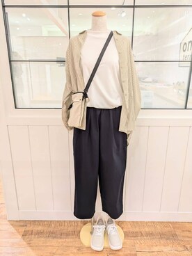「one'sterrace（ワンズテラス）の袖ピンタック入りブラウス（シャツ/ブラウス、グリーン系）」を使った、くまさん（レディース・164cm）の秋コーディネート