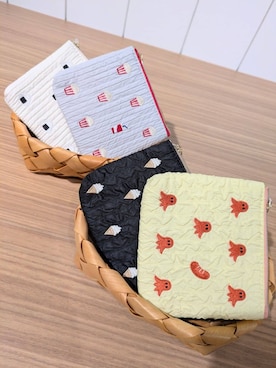 「one'sterrace（ワンズテラス）のFR 刺繍ティッシュポーチ（ポーチ、ホワイト系）」を使った、くまさん（レディース・164cm）の秋コーディネート