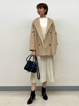 「アイテム（ノーカラーコート、ベージュ系）」を使った、まいこさん（レディース・170cm）の冬コーディネート