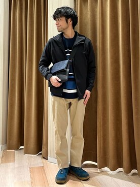 「アイテム（クラッチバッグ、ブルー系）」を使った、URAさん（メンズ・165cm）の春コーディネート