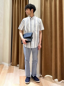 「アイテム（クラッチバッグ、ブルー系）」を使った、URAさん（メンズ・165cm）の春コーディネート