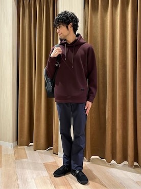 「アイテム（パーカー、レッド系）」を使った、URAさん（メンズ・165cm）の秋コーディネート