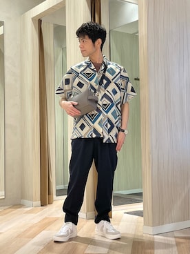 「TAKEO KIKUCHI（タケオキクチ）のアイテム（パンツ）」を使った、URAさん（メンズ・165cm）の春コーディネート