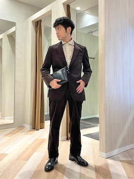「アイテム（ビジネスシャツ、ベージュ系）」を使った、URAさん（メンズ・165cm）の秋コーディネート