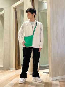 「TAKEO KIKUCHI（タケオキクチ）のアイテム（パンツ）」を使った、URAさん（メンズ・165cm）の春コーディネート