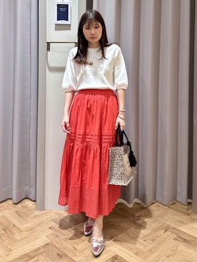 「grove（グローブ）の【シリーズ累計36万枚/UVカット・ひんやり・洗濯機OK】やわらかドライタッチ 五分袖クルーネックニット（ニット/セーター、ホワイト系）」を使った、rifuさん（レディース・158cm）の春コーディネート
