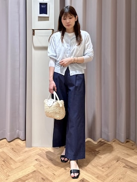 「grove（グローブ）の【洗える/名品】大人の透け感、シアーカーディガン（カーディガン/ボレロ、ブルー系）」を使った、rifuさん（レディース・158cm）の春コーディネート