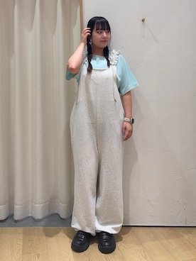 「アイテム（つなぎ/オールインワン、ホワイト系）」を使った、ゆめなさん（レディース・149cm）の夏コーディネート