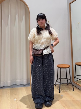 「CIAOPANIC TYPY（チャオパニックティピー）の【UNISEX】【シルエット調整可】ピグメント加工ワッフルイージーパンツ/WEB限定カラーあり（スウェットパンツ、ブルー系）」を使った、ゆめなさん（レディース・149cm）の秋コーディネート