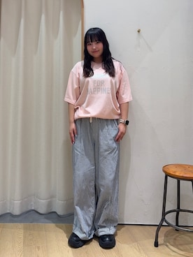 「CIAOPANIC TYPY（チャオパニックティピー）の【ユニセックス】アシッドウォッシュ加工スタッズロゴTEE（Tシャツ/カットソー、ピンク系）」を使った、ゆめなさん（レディース・149cm）の夏コーディネート